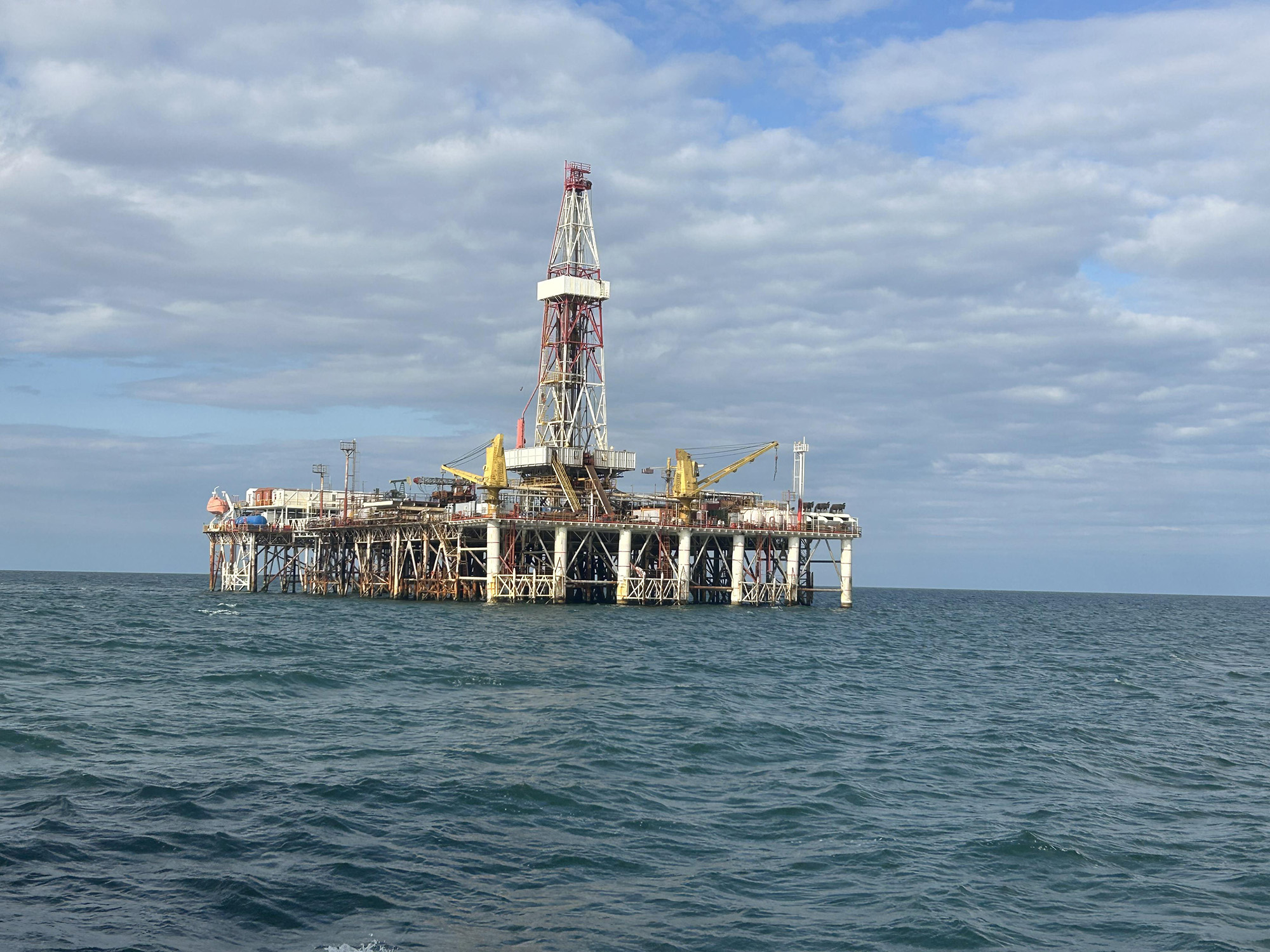 阿塞拜疆完井作业施工